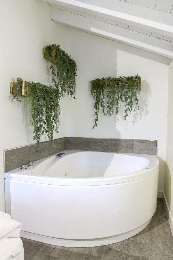 Villaverde de Pontones Jardines Villaverde מראה חיצוני תמונה